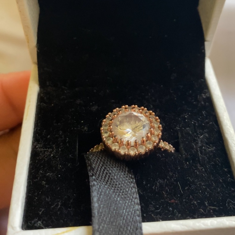 Pandora Ring Size 9 - image 4